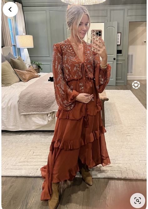 Western Long Sleeve Dress, Boho Dress Outfit Fall, Maxi Dress Western Style, Maxi Dresses Winter Outfit, Boho Fall Dresses Long Sleeve, Boho Fall Wedding Guest Dress, Western Maxi Dress Outfit, Maternity Wedding Guest Dress Winter, Boho Fall Maxi Dress