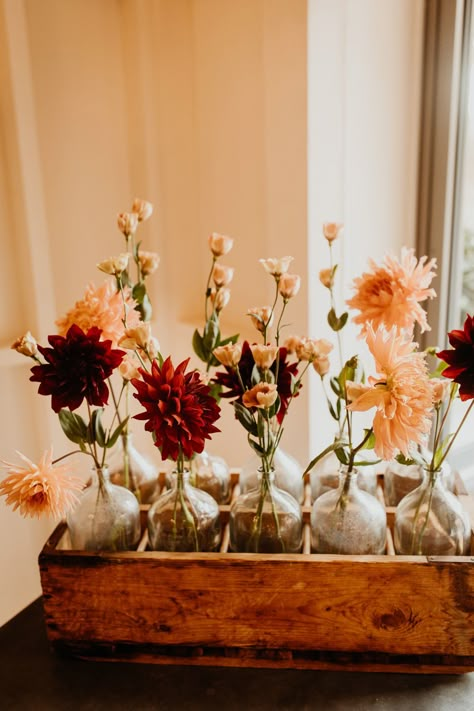 Orange Centerpieces, Boho Wedding Centerpieces, Wedding Centerpiece Ideas, Burnt Orange Weddings, Wedding Themes Fall, Wedding Barn, Fall Wedding Flowers, Orange Wedding, Centerpiece Ideas