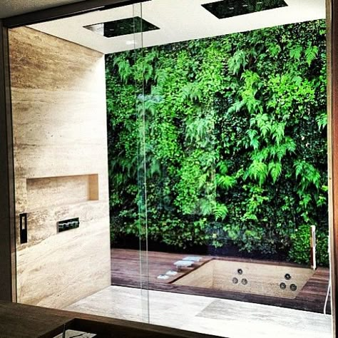 Private Indoor Shower with Vertical Garden View Outdoor Bathroom Design, Outdoor Bath, Casa Country, Garden Bathroom, Bathroom Design Inspiration, Outdoor Bathrooms, Green Bathroom, Living Wall, House Bathroom