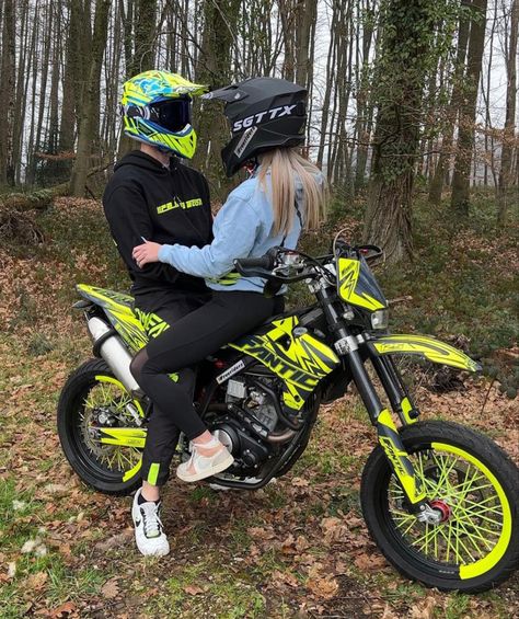 Moto Couple, Dirt Bike Couple, Motorcycle Couples, Motocross Couple, Lego Necklace, Bike Couple, Cute Country Couples, Biker Couple, Motorcycle Couple