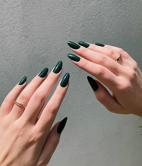 Coloured Almond Nails, Evergreen Almond Nails, Dark Green Nails Almond Shape, Navy Green Nails, Dark Green Nails Almond, Deep Green Nails Designs, Dark Green Almond Nails, Nails Green Dark, Deep Green Nails