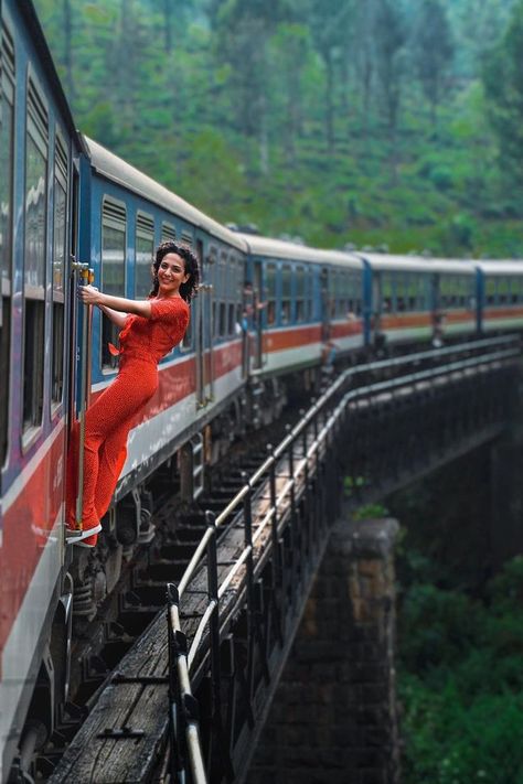 Kandy to Ella Train Ella Sri Lanka, Travel Sri Lanka, Scenic Train Rides, Train Tour, Blue Train, Happy Birthday Wishes Images, Travel Pictures Poses, Travel Girl, Train Ride