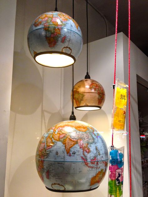 Vintage Globes Pendant Lights Upcycled Globe, Globe Pendant Lighting, Luminaria Diy, Globe Vintage, Chic Modern Home Decor, Globe Lamps, Globe Light, Globe Pendant Light, World Globe