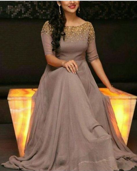 931 Likes, 12 Comments - House of Zargham™ (@houseofzargham) on Instagram: “💎 A simple yet so stylish outfit.. Perfect for Bridesmaids 😍💖 127 Green Street E7 8JF.. Dm or…” Latest Frock Models For Women, Latest Long Frock Models, Latest Long Frocks With Sarees, Simple Gown Designs For Party, Latest Gown Designs Party Wear, Latest Gown Designs, Miya George, Stylish Images, Mia George