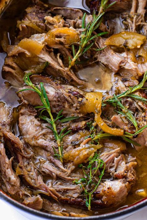 Apple Cider Braised Pork Shoulder! This delicious and comforting apple cider braised pork roast is perfect for fall. The meat is fall apart tender and so incredibly flavor-packed. It melts in your mouth. Braised Pork Roast Dutch Oven, Pork Leg Roast Recipes, Apple Cider Pork Roast, Apple Cider Pork Roast Slow Cooker, Cider Pork Roast, Cider Braised Pork Roast, Braised Pork Roast, Pork Shoulder Roast Crock Pot, Apple Cider Braised Pork Shoulder