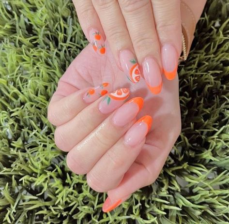 Orange Cute Nails, Fruits Nails Design, Cute Peach Nails, Fruit On Nails, Fruit Nails Simple, Fruit Nail Inspiration, Nails With Fruit, Clementine Nails, Carrot Nails