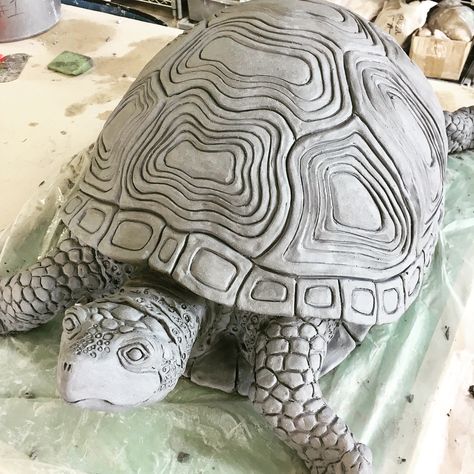 Turtle Clay Sculpture, Clay Turtle, Big Turtle, Ceramic Turtle, Slab Ceramics, Turtle Sculpture, Clay Moulding, Turtle Art, Ceramic Figures