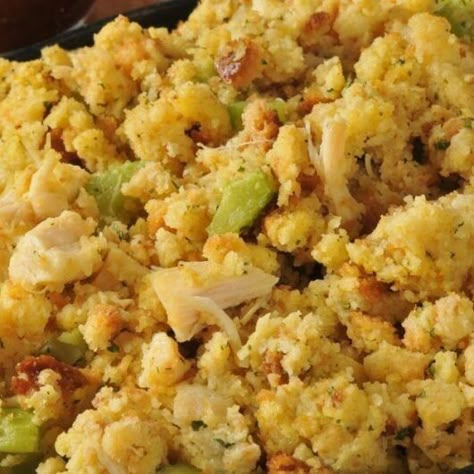 Chicken Crock Pot Recipes, Turkey Dressing Recipe, Chicken Crock Pot, Dressing Recipes Thanksgiving, Bread Dressing, Cornbread Dressing Southern, Dressing Recipes Cornbread, Sausage Stuffing, Stuffing Recipes For Thanksgiving