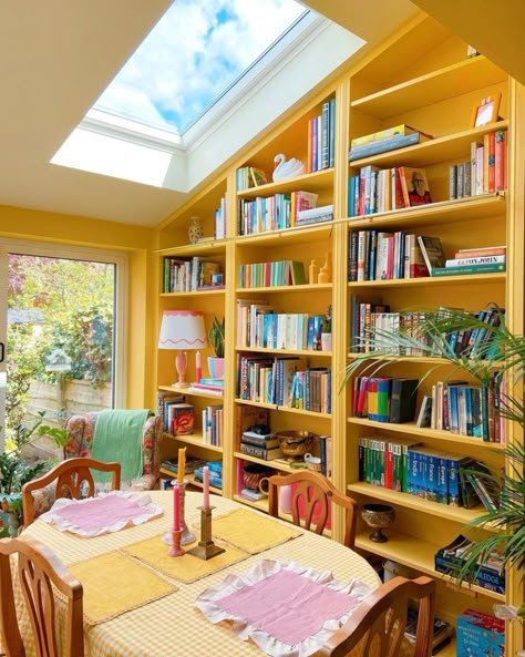 Dining Room Maximalist, Blue Home Library, Complementary Colors Interior, Dayroom Yellow, Feng Shui Colors, Maximalist Interior Design, Maximalist Interior, Maximalist Home, Colourful Home