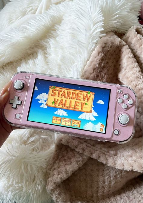 Custom Switch Nintendo, Nintendo Switch Light Aesthetic, Stardew Valley Switch Aesthetic, Girly Nintendo Switch, Nintendo Switch Skin Aesthetic, Coquette Nintendo Switch, Nintendo Switch Lite Aesthetic Pink, Cute Switch Accessories, Stardew Valley Nintendo Switch