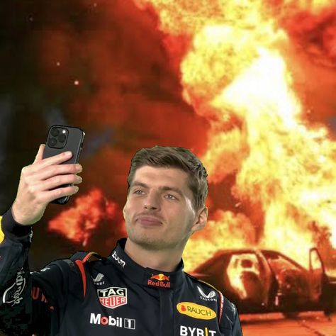 Rare F1 Photos, Max Verstappen Funny Pictures, Funny Max Verstappen, F1 Christmas Pfp, F1 Cursed Pictures, Max Verstappen Reaction Pics, F1 Pfp Funny, Verstappen Funny, F1 Meme Funny