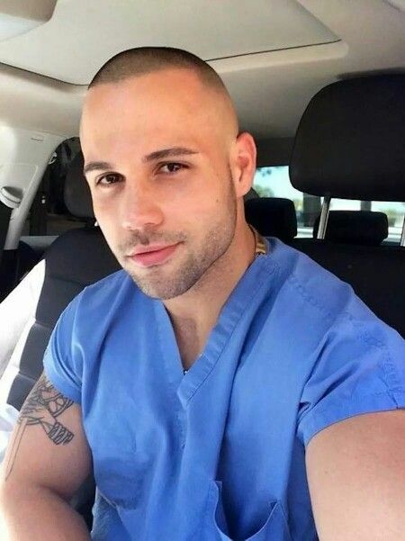 Nurse Guy Buzzcut, Jeep Guys, Nurse Tattoo, Male Nurse, Shaved Head, Crew Cuts, Men In Uniform, Facial Hair, Muscle Men