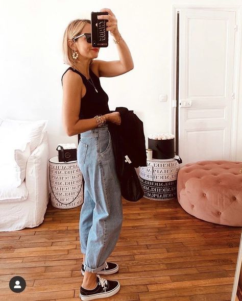 Slouchy Jeans Outfit, Black Mom Jeans Outfit, Mom Jeans Outfit Summer, Outfits Con Jeans, Jeans Outfit Winter, Look Jean, Slouchy Jeans, Mom Jeans Outfit, Black Mom Jeans