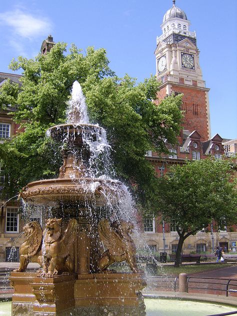 town hall square leicester july 2010 by Judy and Floss, via Flickr Square Fountain, Leicester England, Little Britain, Retriever Puppies, Holiday Places, Victoria Park, Town Square, England And Scotland, Leicester City