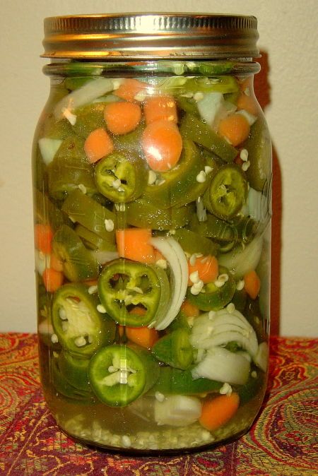 Small Batch Pickled Jalapenos - makes one quart Pickled Jalapenos Recipe, Canning Hot Peppers, Pickled Jalapeno Recipe, Pickled Jalapeno Peppers, Pickled Jalapenos, Pickled Jalapeño, Canning Pickles, Jalapeno Recipes, Pickling Jalapenos