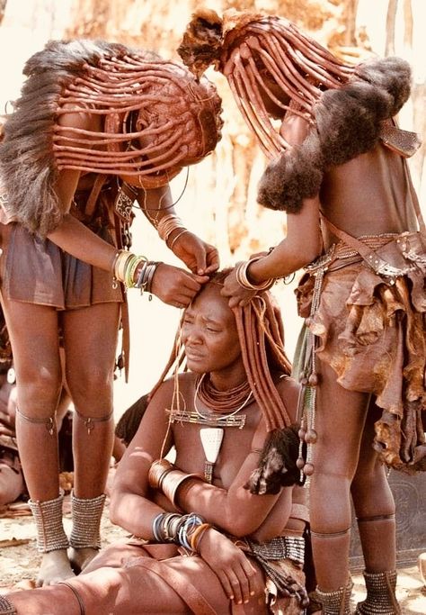 African Hair Salon, African Aesthetics, Himba Tribe, Himba People, Tribe Fashion, Africa Tribes, Water Photos, African American Artwork, Black Couple Art