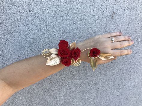 Unique Corsage And Boutonniere, Unique Corsage Ideas, Unique Corsages For Prom, Corsage For Red Dress Prom, Corsage Prom Red Dress, Corsage Prom Red, Red Corsage Prom, Red Prom Flowers Corsage, Red And Gold Corsage