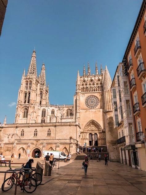 #burgos #spain #vacations #spring #outfit #ootd #aesthetic #pinterest #photodump #summer #friends #photoinspo Burgos Spain, Spain Aesthetic, Ootd Aesthetic, Summer Friends, Aesthetic Pinterest, Gap Year, Spain And Portugal, Photo Dump, Spring Outfit