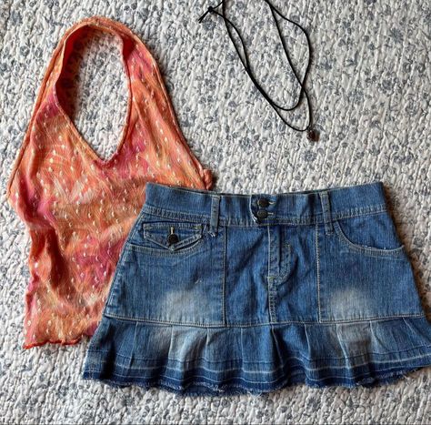 Casual Outfits Coquette, Halter Top Outfit Ideas, Daily Outfits Summer, Y2k Casual Outfits, Grunge Coquette Aesthetic, Fashion Outfits Y2k, Cute Outfits Aesthetic, Outfits Coquette, Downtown Aesthetic