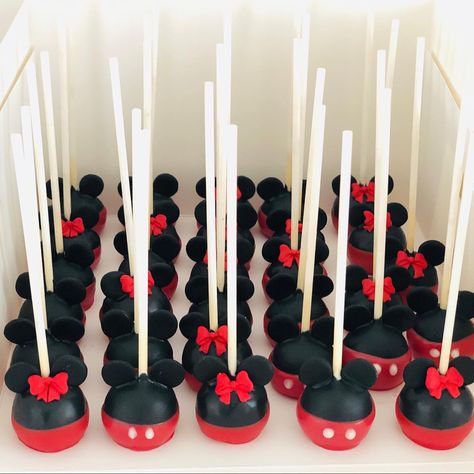 Mickey And Minnie Cake Pops, Mickey Mouse Cakepops, Mickey Mouse Dessert Table, Mickey Cakepops, Mickey Mouse Cake Pops, Mickey Mouse Desserts, Mickey Cake Pops, Disneyland Party, Disney Sweets