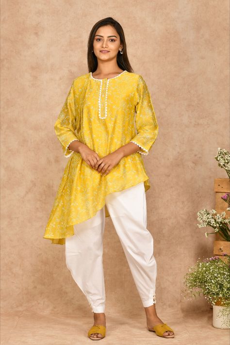 #eidoutfits #yellow #pleatedkurta #dhoti #tulip #floralprint #chanderisilk #indowestern #festivewear Dhoti Women, Tulip Dhoti, Kurta With Dhoti, Floral Print Sarees, Silk Pant, Yellow Sunshine, Eid Outfits, Dhoti Pants, Hemant And Nandita