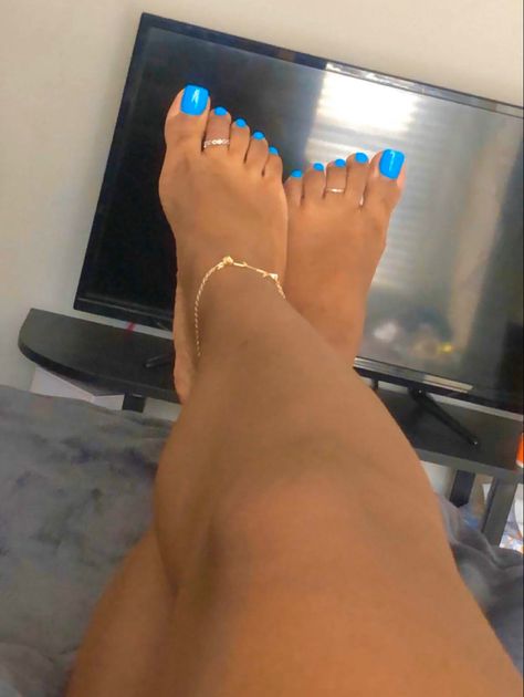 Blue Toe Nails, Black Toe Nails, Nails Acrylic Coffin, Summer Nail Polish, Blue Toes, Acrylic Toe Nails, Pretty Toe Nails, Cute Toe Nails, Acrylic Coffin