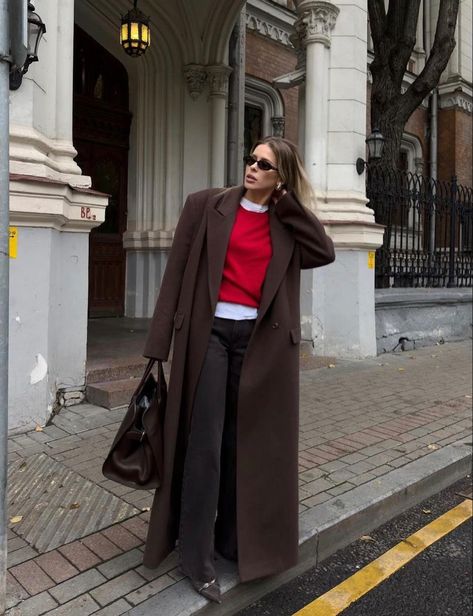 Brown Coat Outfit, Chica Chola, Dinner Outfit Casual, Hobo Chic, Latina Outfits, Latina Fashion Outfits, Interview Outfit, Brown Coat, Coat Outfits