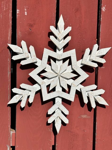 Diy Wood Snowflakes, Snowflake Made Out Of Wood, Wood Snowflake Diy, Diy Wooden Snowflakes Decorations, Rustic Wooden Snowflakes Diy, 3d Wood Snowflake, Minwax Stain Colors, Christmas Window Boxes, Wood Snowflake