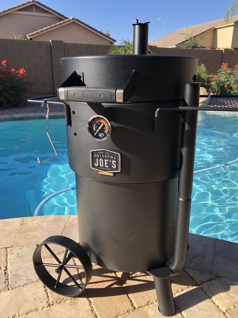 Bbq Truck, Best Offset Smoker, Oklahoma Joe Smoker, Ugly Drum Smoker, Smoker Designs, Smoker Plans, Smoker Pellets, Barrel Smoker, Wood Smokers