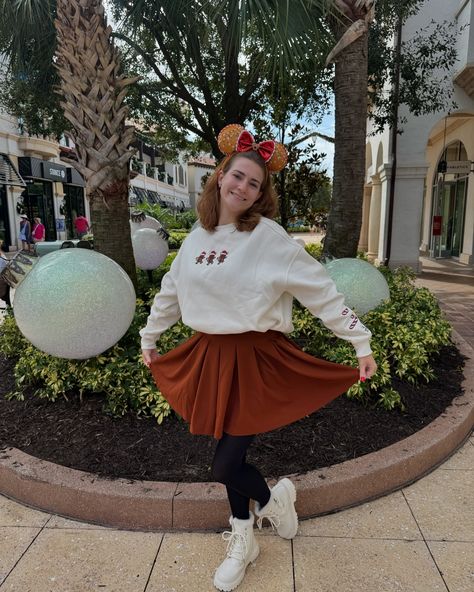 “I thought maybe we could make ginger bread houses, and eat cookie dough, and go ice skating, and maybe even hold hands.” Sweater: @sunkissedcoconut Ears: @baublebar #disneychristmas #disneyworld #waltdisneyworld #waltdisneyworldresort #wdw #waltdisney #disneystyle #disneycommunity #disneyinstagram #disneyinsta #disneygram #disneyig #disneyblog #disneyblogger #disneyadult #disneylove #disneyparks #disneypark #disneycreator #disneyphotography #disneyinfluencer Go Ice Skating, Cookie Dough To Eat, Disney Blog, Disney Instagram, Disney Photography, Hold Hands, Disney Park, Disney World Resorts, Disney Christmas