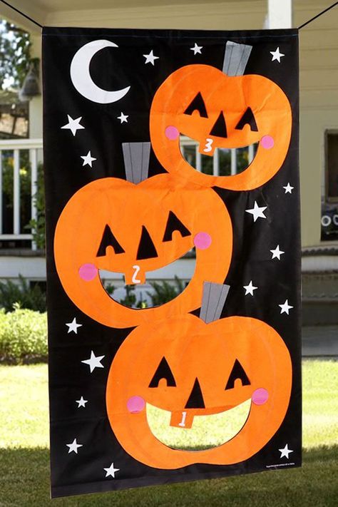 Halloween Games Porta Halloween, Halloween Classroom Decorations, Strašidelný Halloween, Fun Halloween Party Games, Halloween Fest, Halloween Classroom, Halloween Games For Kids, Adornos Halloween, Halloween Tattoo