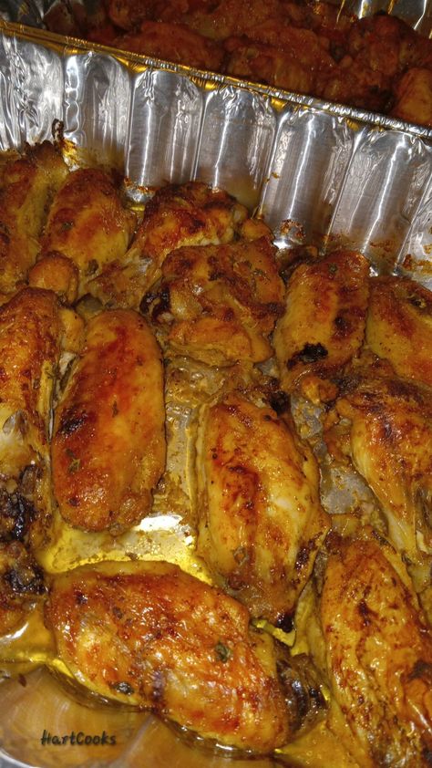 The Best Baked Chicken Wings, Bake Chicken In Oven Wings, Party Chicken Wings Oven Baked, Baked Chicken Party Wings Recipes, Baked Chicken Wings Oven Easy, Crispy Oven Wings Recipe, Quick And Easy Chicken Wings Oven Baked, Roast Chicken Wings In Oven, Bake Wings Recipe