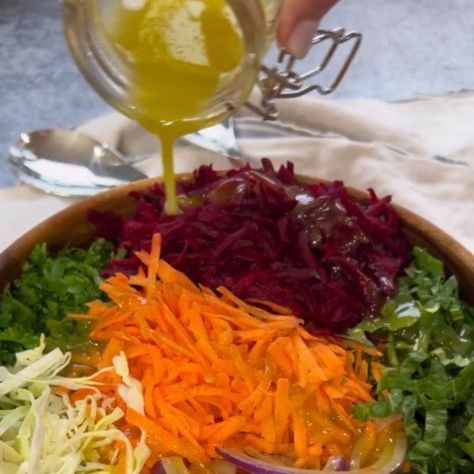 Foods For Weight Loss - Vegan | Vegetarian on Instagram: "Carrot, Cabbage and Beet Salad by @vessys_gourmet_kitchen. . INGREDIENTS: • 1 small romaine head. • 1/2 of a small cabbage. • 1 large carrot- shredded. • 1 medium beet- shredded. • A handful of parsley. • A handful of dill. • 1/2 red onion. Dressing: • 1 lemon-juiced. • 1/3 cup EVOO. • 1 tsp salt. • 1 tsp honey 🍯." Cabbage Beet Carrot Salad, Turkish Salad, Small Cabbage, Kitchen Ingredients, Bento Ideas, Beet Recipes, Carrot Salad, Lettuce Salad, Beet Salad