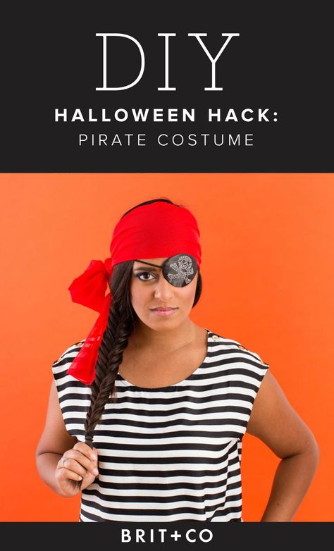 Save this DIY Halloween hack to make a pirate costume as a last-minute look. Piarets Party, Home Made Pirate Costumes, Diy Pirate Skirt For Women, Easy Pirate Costume Women Diy, Female Pirate Costume Diy, Last Minute Pirate Costume, Pirate Outfit Diy, Easy Pirate Costume, Diy Pirate Costume For Women