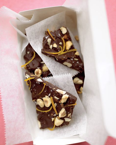 chocolate-orange hazelnut bark Hazelnut Bark, Easy Candy Recipes, Chocolate Candy Recipes, Christmas Candy Recipes, Bark Recipe, Chocolate Bark, Edible Gifts, Orange Zest, Chocolate Orange