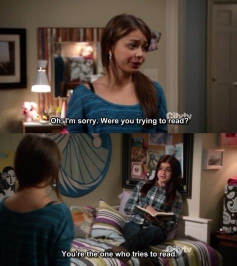 When Haley tried to be sassy but it backfired quickly. | 21 "Modern Family" Moments That'll Make You Laugh Every Time Modern Family Memes, Haley Modern Family, Alex Dunphy, Modern Family Funny, Clueless Quotes, Set It Free, Modern Family Quotes, Family Quote, Funny Family