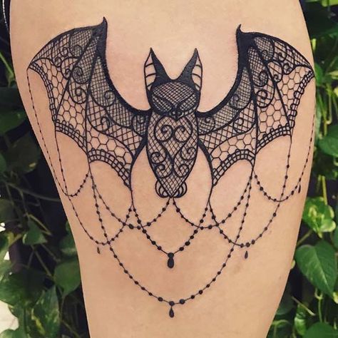 Tattoos Masculinas, Gotik Tattoo, Bats Tattoo Design, Garter Tattoo, Lace Tattoo Design, Bat Tattoo, Stylish Tattoo, Spooky Tattoos, Gorgeous Tattoos