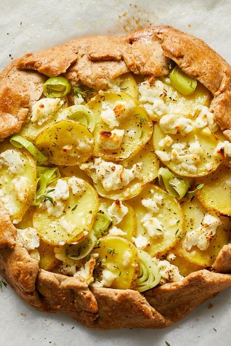 This galette recipe pairs very classic French flavors—sweet onions, thyme and tangy goat cheese�—with creamy potatoes. A whole-wheat crust adds nutrition and also a slightly sweet and nutty flavor. This whole-wheat galette makes for a delicious light meal or a hearty side. #dinner #dinnerideas #supperideas #dinnerrecipes #healthydinnerideas #healthydinnerrecipes #healthyrecipes Galette Recipe French, Savory Gallette Recipe Easy, Galette Recipes Savory, Mediterranean Galette, Veggie Galette, Sweet Galette, Savoury Galette, Galette Recipe Savory, Breakfast Galette