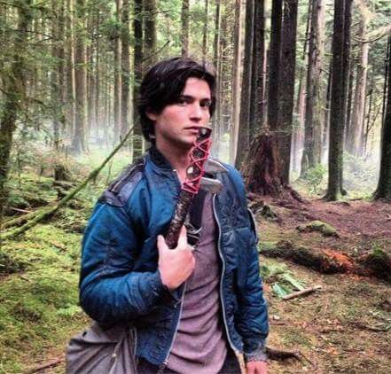 Finn Collins The 100 behind the scene Thomas McDonell Thomas Mcdonell The 100, Finn From The 100, The 100 Finn Collins, The 100 Behind The Scenes, Finn The 100, Finn Collins, Dr Motivation, Thomas Mcdonell, Shifting Visuals