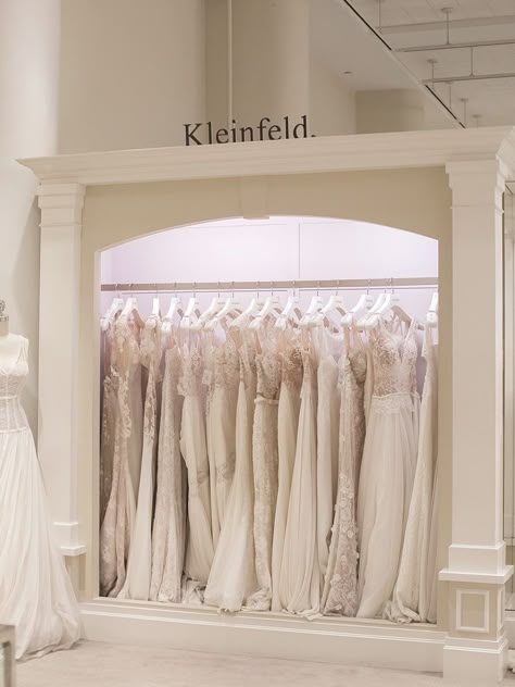 Luxury Bridal Boutique, Bridal Shop Aesthetic, Dress Shop Design, Bridal Shop Interior, Bridal Shop Decor, Bridal Shop Ideas, Bridal Boutique Interior, Said Yes To The Dress, Bridal Showroom