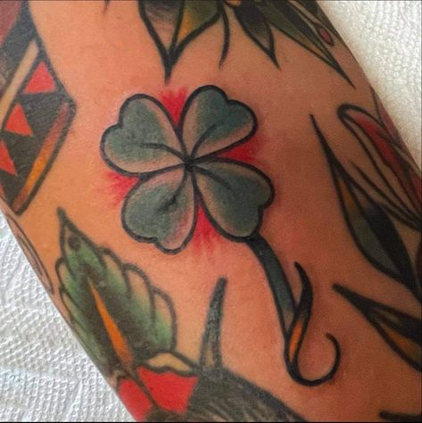 Four Leaf Clover Tattoo Traditional, Traditional Clover Tattoo, Four Leaf Clover Tattoo, Clover Tattoo, Traditional Style Tattoo, Tattoo Themes, Clover Tattoos, Irish Art, Old School Tattoo