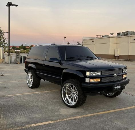 2 Door Tahoe Lifted, Obs Tahoe, Lifted Tahoe, Silverado Wheels, 2 Door Tahoe, Futuristic Shoes, Tonka Toys, Lifted Chevy, Lifted Chevy Trucks