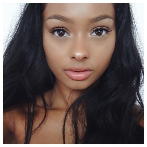 Jayde Pierce on Instagram: “Filmed a back to school makeup tutorial today... Should be up on YouTube this evening. Eyelash extensions by @gslashes ” School Makeup Tutorial, Jayde Pierce, Latte Makeup, Back To School Makeup, Makeup Gallery, Pretty Ppl, School Makeup, Pretty Skin Care, Pin Pin