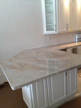 Sweet Dolce Vita Quartzite Dolce Vita Quartzite Countertops, Dolce Vita Quartzite, Marble Kitchen Design, Rh Kitchen, Kitchen Design Centre, Kitchen Countertop Options, Kitchen Remodel Countertops, Kitchen Benchtops, Countertop Ideas