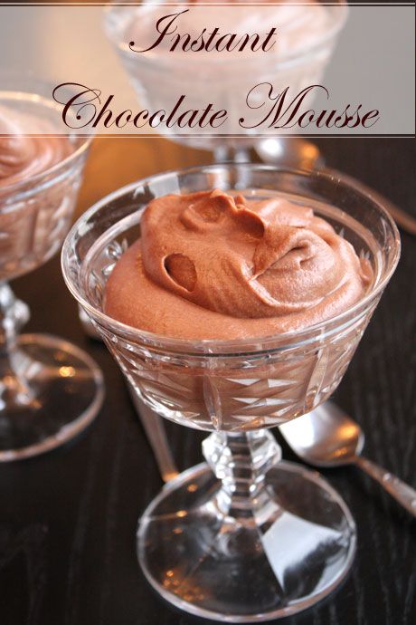 Nigella Express Chocolate Mousse has become my most requested dessert. It's quick, easy and so sinful Romantic Chocolate, Nigella Lawson Recipes, Easy Chocolate Mousse, Raw Eggs, Chocolate Mousse Recipe, Chocolate Mousse Cake, Mousse Recipes, Nigella Lawson, Gluten Free Chocolate