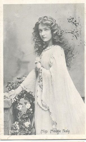 Maude Fealy | early 20th Century postcard www.hat-archive.co… | hat-archive | Flickr Maude Fealy, Foto Transfer, Old Portraits, Old Fashion, Vintage Portraits, Silent Film, Antique Photos, Vintage Pictures, Vintage Girls