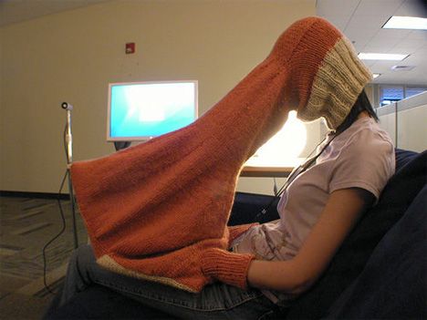 weird laptop privacy sock Knitting Humor, Can't Stop Laughing, Have A Laugh, E Card, Bones Funny, Funny Things, Lorraine, Make Me Smile, Dumb And Dumber