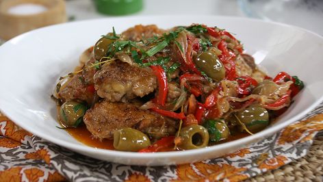 Made with a handful of common pantry staples, you could have this amazing dish on the table tonight! Chicken Agrodolce, Fowl Recipes, Sweet And Sour Sauces, Moist Chicken, Panel Discussion, Sweet And Sour Sauce, Pantry Staples, Sweet And Sour, Recipes Chicken