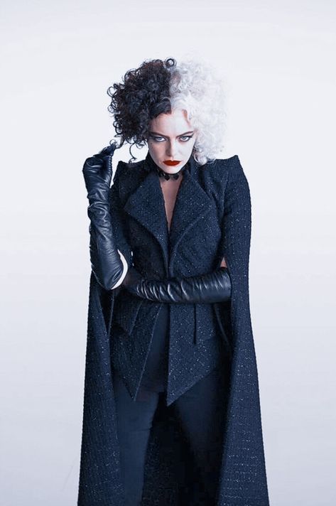 My edit give Credit if you ues Cruella Costume, Cruella Deville, High Fashion Outfits, Movies Outfit, Witch Costume, Emma Stone, Halloween Costumes Women, Costume Design, Costumes For Women