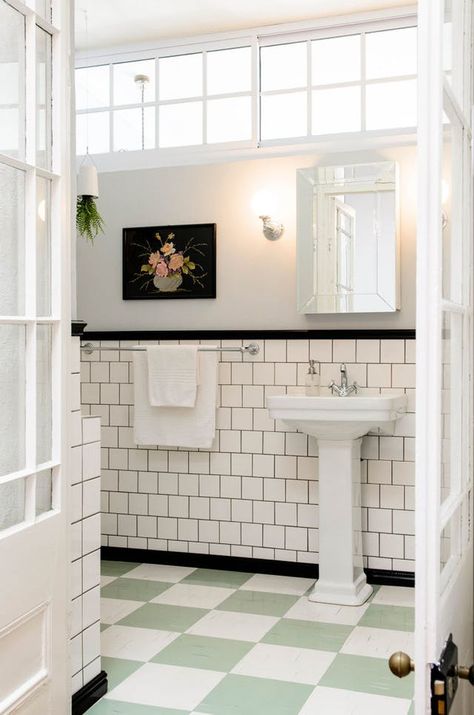 White Square Tiles: A Great Alternative to Subway Tile | Apartment Therapy Cheap Bathroom Flooring, White Square Tiles, House Redesign, Cheap Bathrooms, Bad Inspiration, Flooring Inspiration, Vintage Bathrooms, Retro Home Decor, Traditional Bathroom